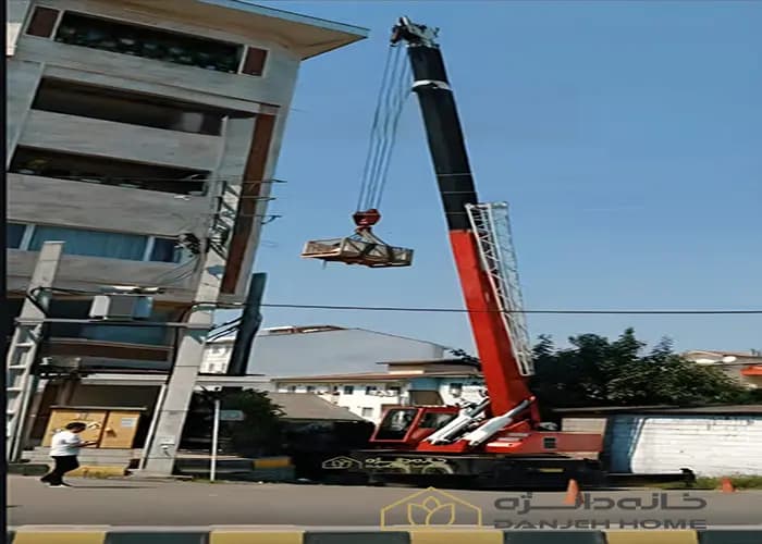 چالش‌ های حمل و نصب سرامیک اسلب در طبقات بالای آپارتمان‌ ها (راهکارهای ایمنی و ابزارهای تخصصی)
